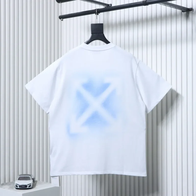 Back Off-White Airbrush Arrow Graphic Heavyweight T-Shirt