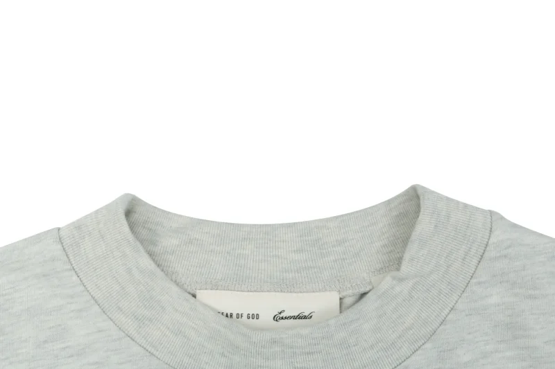 Close-up Neckline