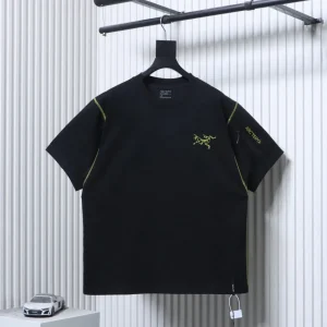 Topstitched Logo Performance T-Shirt Color Black