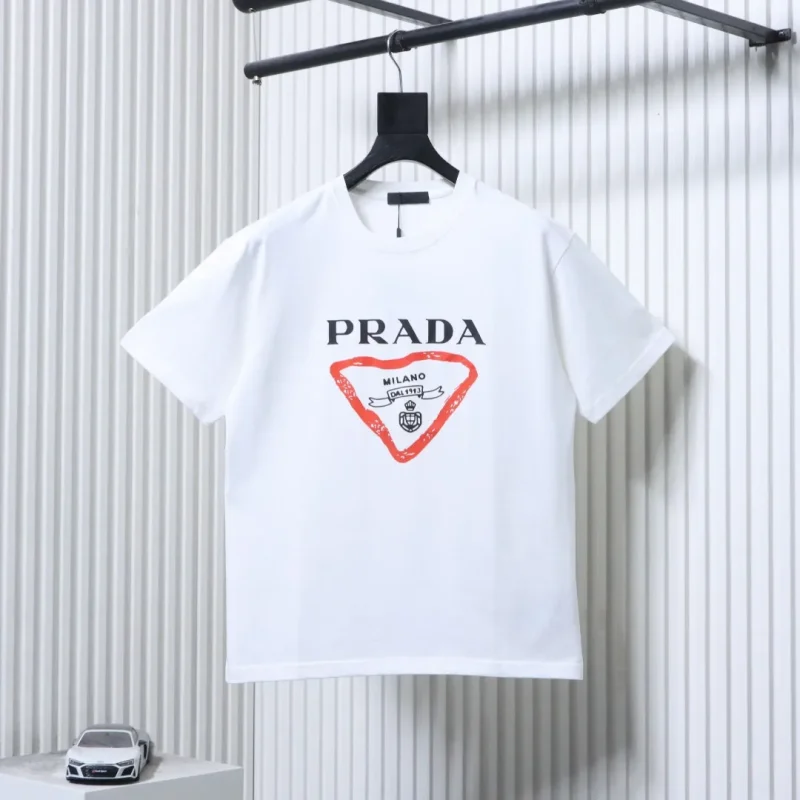 Triangle Crown Logo Short-Sleeve T-Shirt Color White