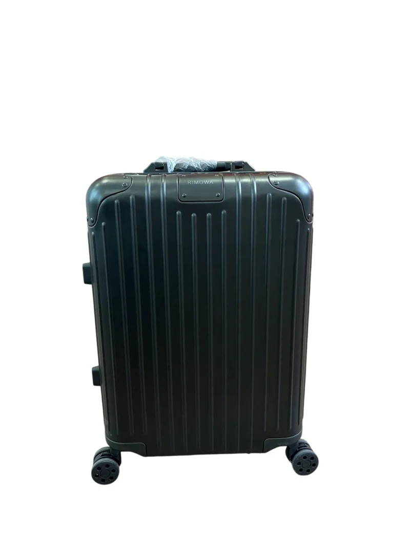 925 Black Warrior Cabin Carry-On Aluminum Suitcase Front View