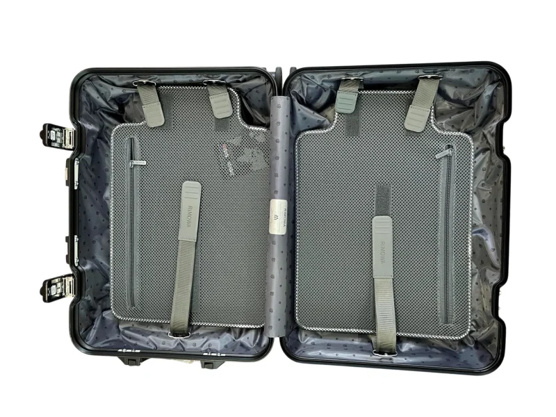 925 Black Warrior Cabin Carry-On Aluminum Suitcase Interior View