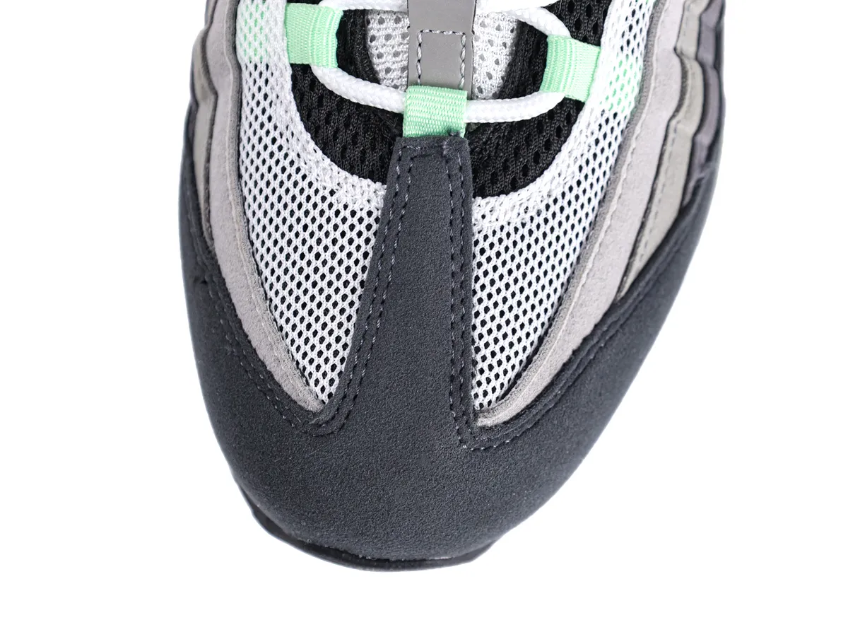 Mesh Toe Box