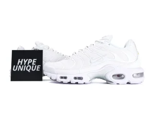Air Max Plus Triple White Pure Platinum Side Profile