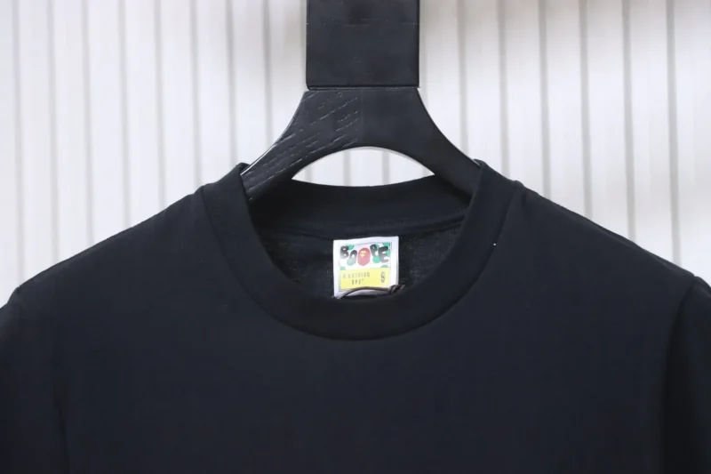 Neckline