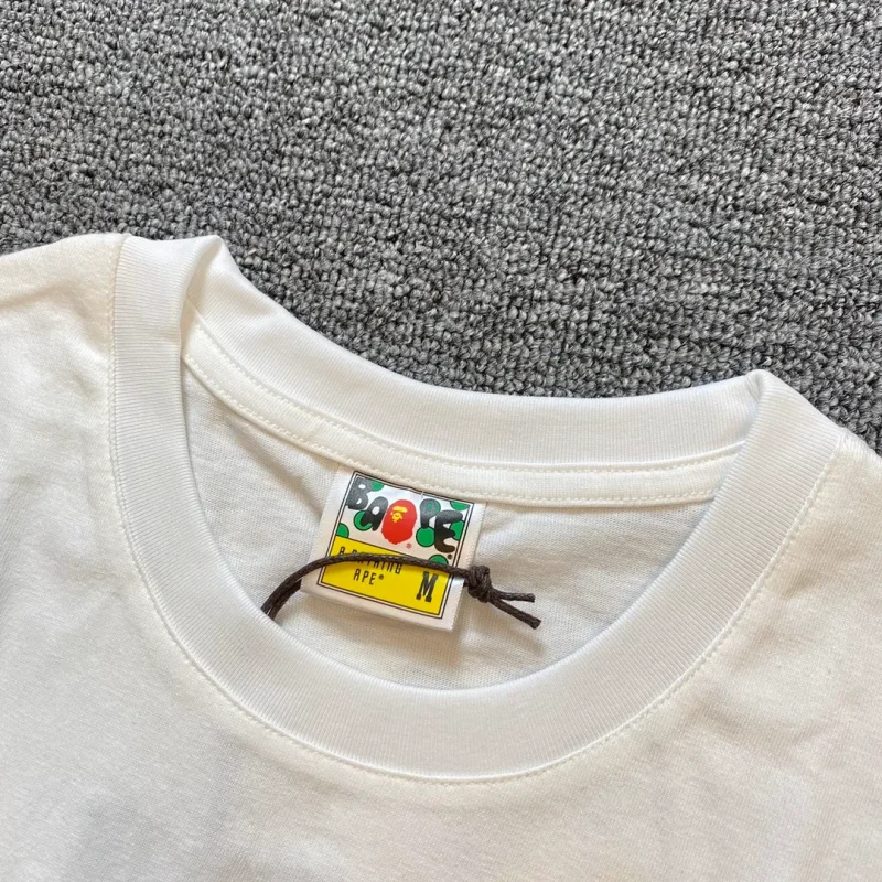 Neckline