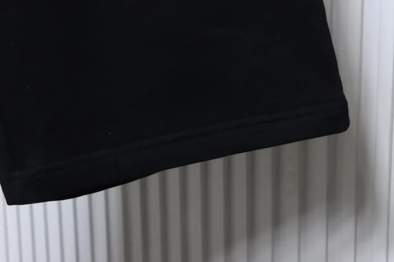 Bottom Hem Detail