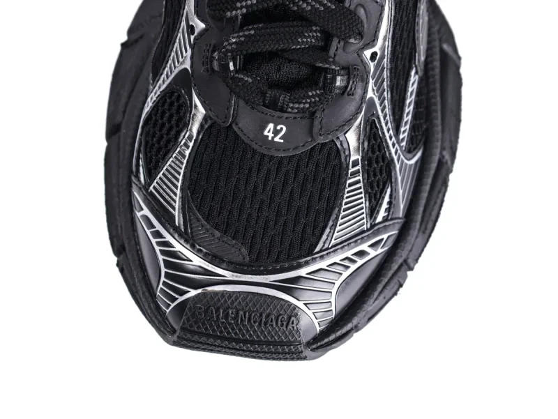 Mesh Toe Box