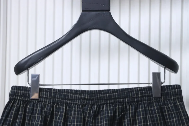 Back Waistline