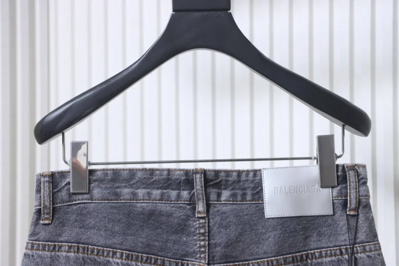 Back Waistline