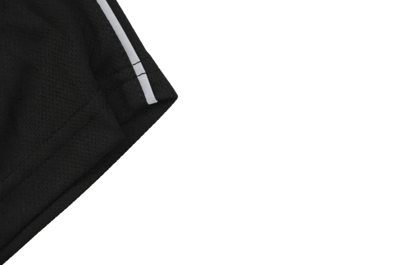 Bottom Hem Detail