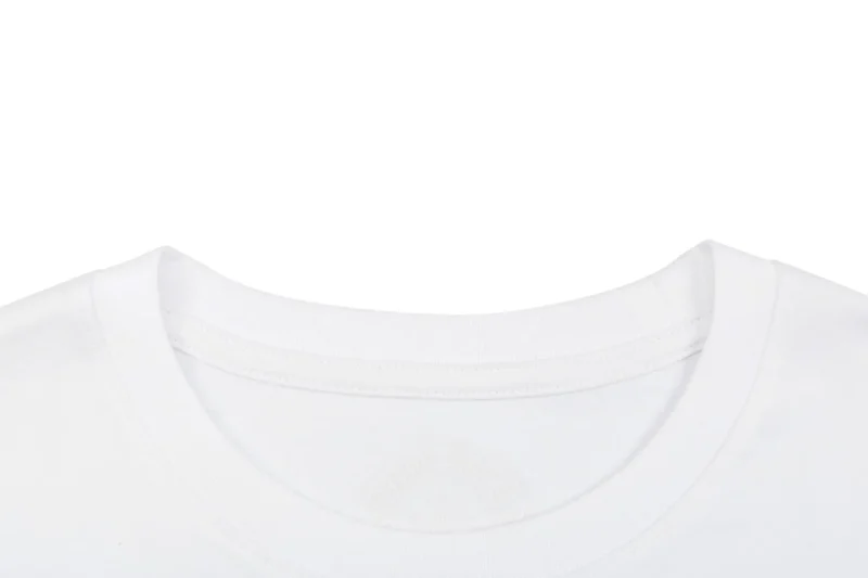 Close-up Neckline