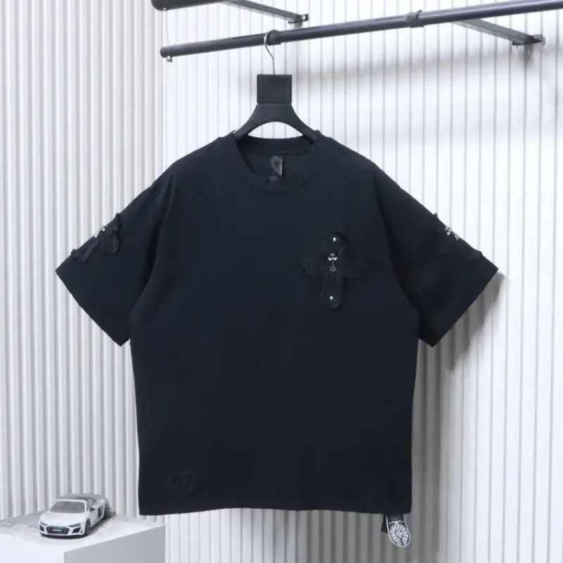 CH Tasseled Appliqué Cross T-Shirt