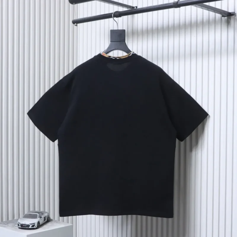 Back Check Trim Pocket T-Shirt
