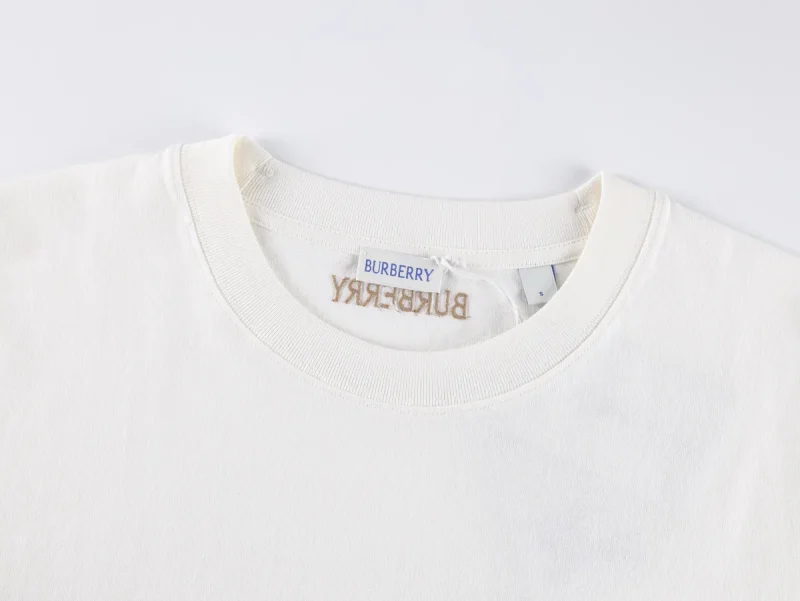 Neckline