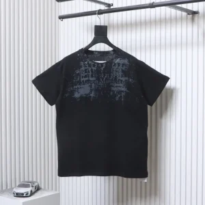 MM Blurred Letter Print T-Shirt