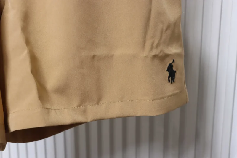 Bottom Hem Detail