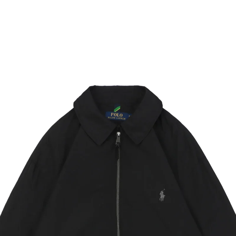 Neckline