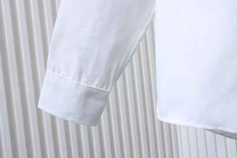 Long Sleeve Detail
