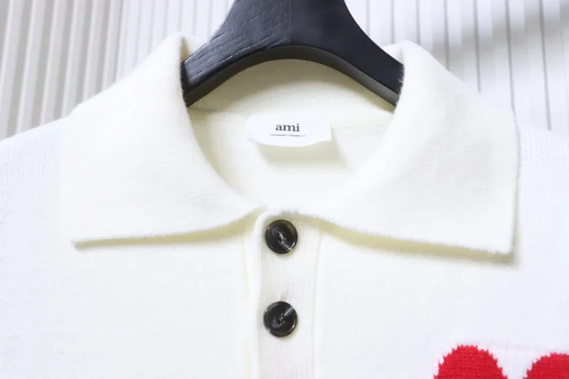 Collar Detail