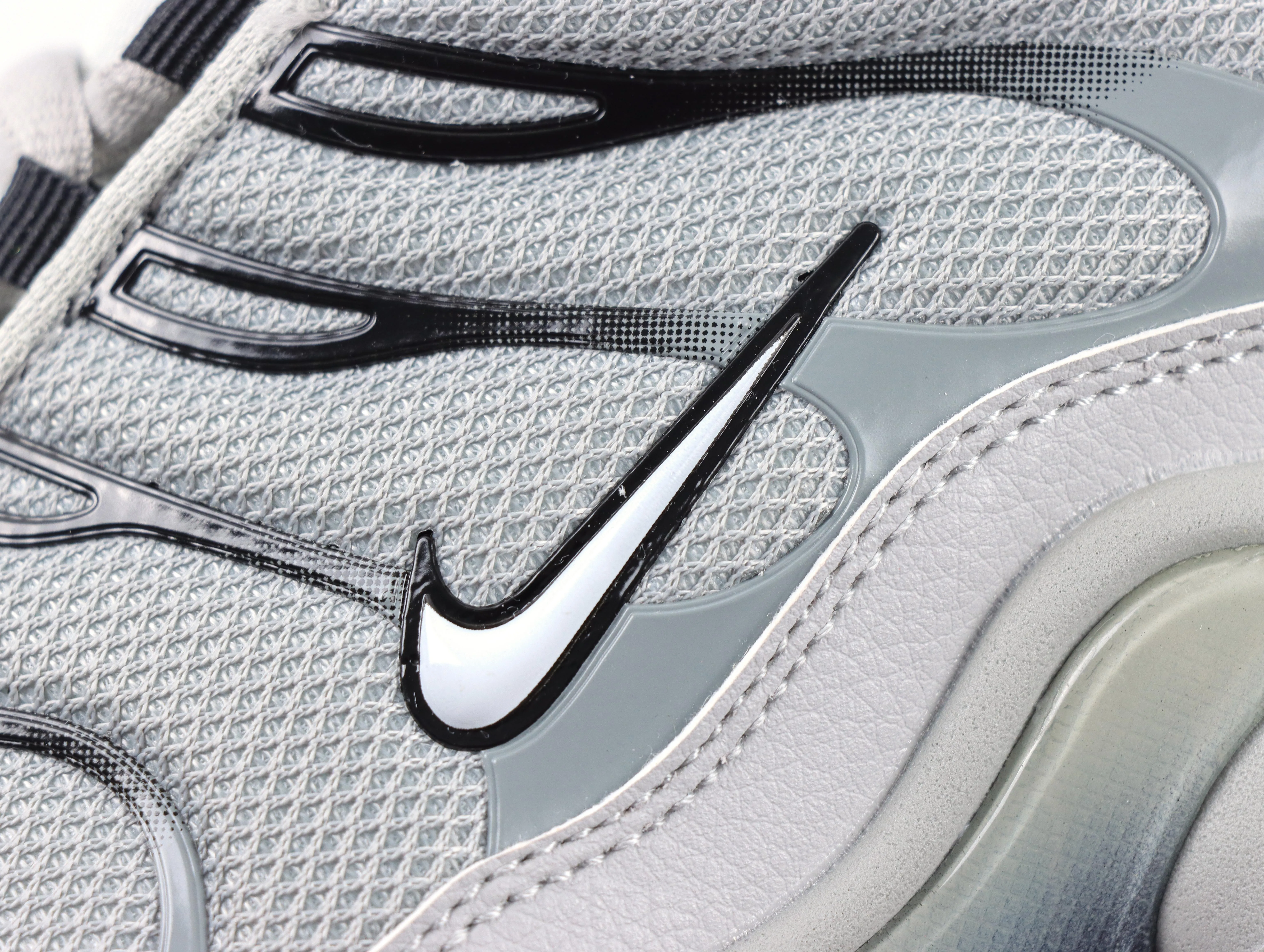 Side Logo Detail
