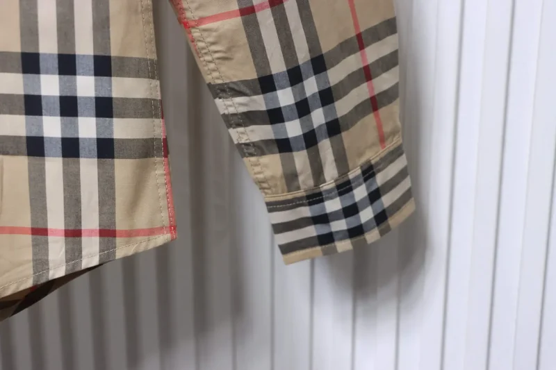 Long Sleeve Detail