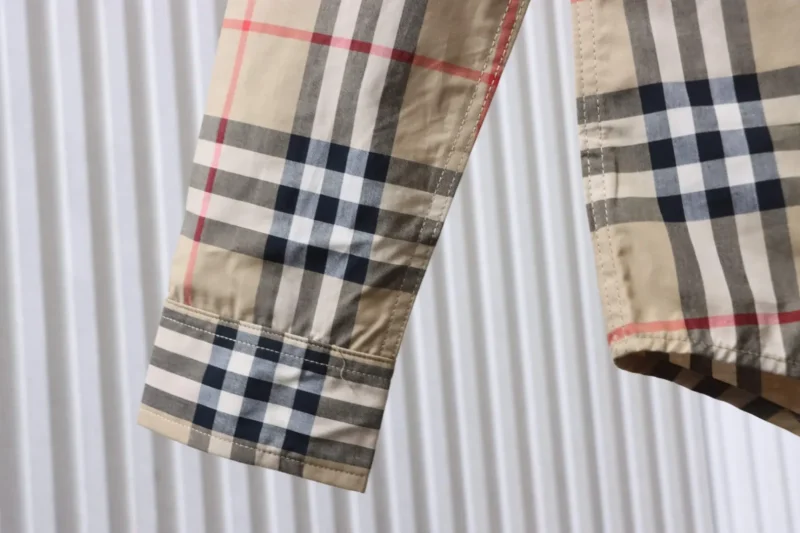 Long Sleeve Detail