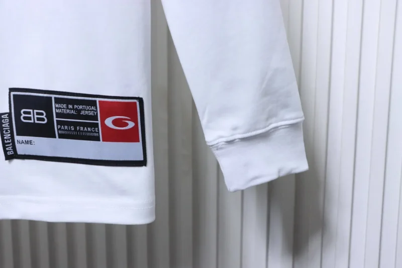 Long Sleeve Detail