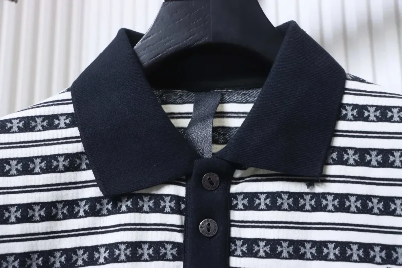 Collar Detail