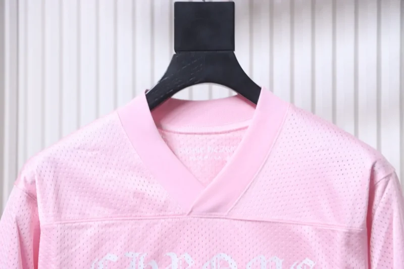 Neckline