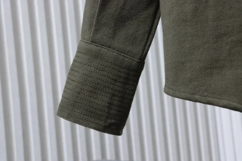 Long Sleeve Detail