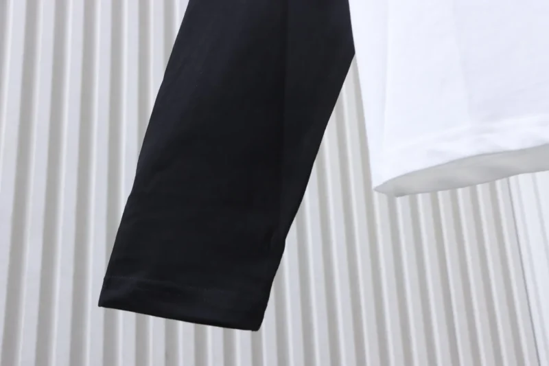 Long Sleeve Detail