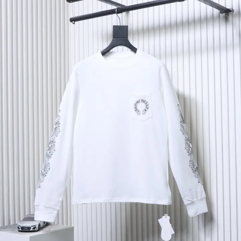 CH Hollow Horseshoe Graphic Long-Sleeve Shirt
