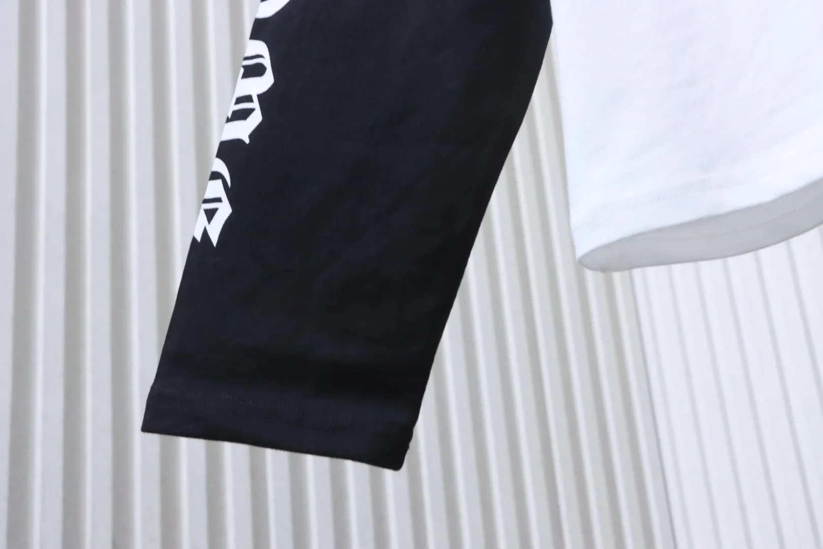 Long Sleeve Detail