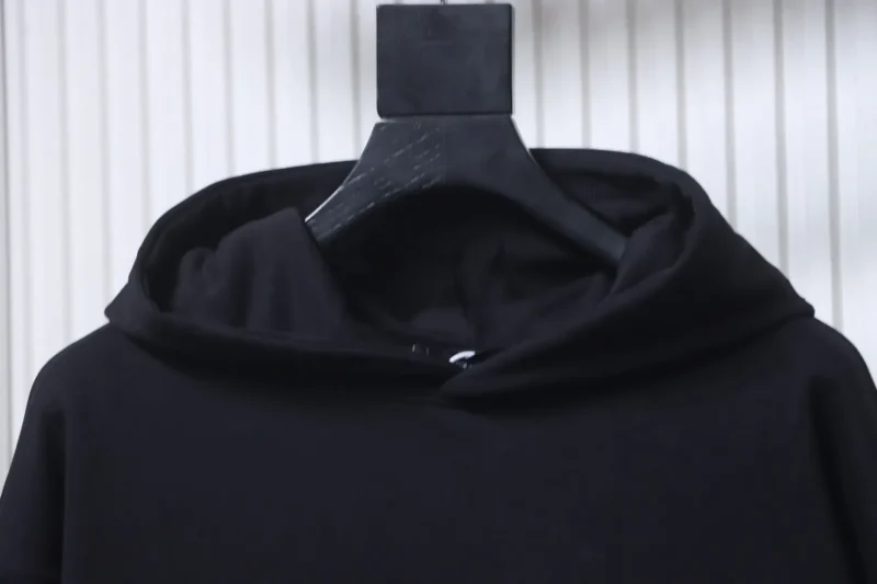 Collar Detail