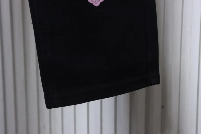 Bottom Hem Detail