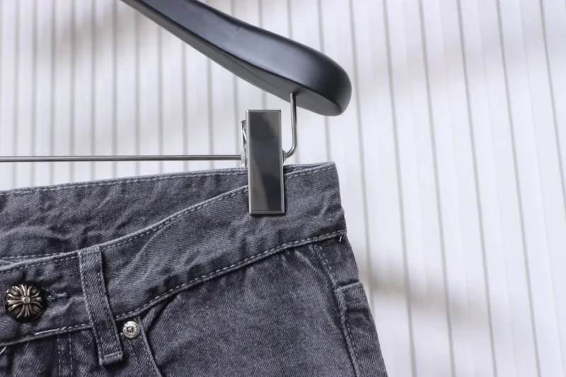 Half View Waistline