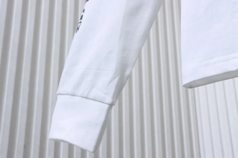 Long Sleeve Detail