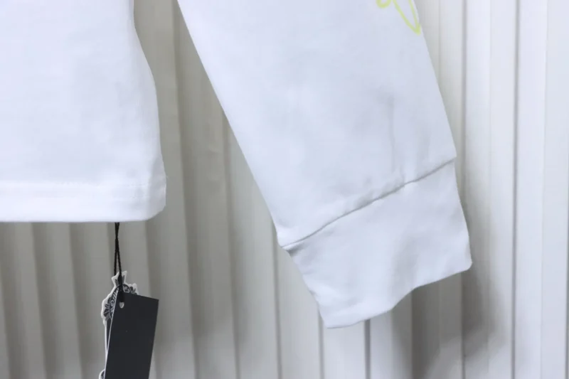 Long Sleeve Detail