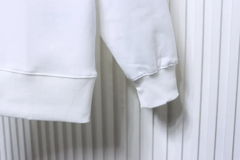 Long Sleeve Detail