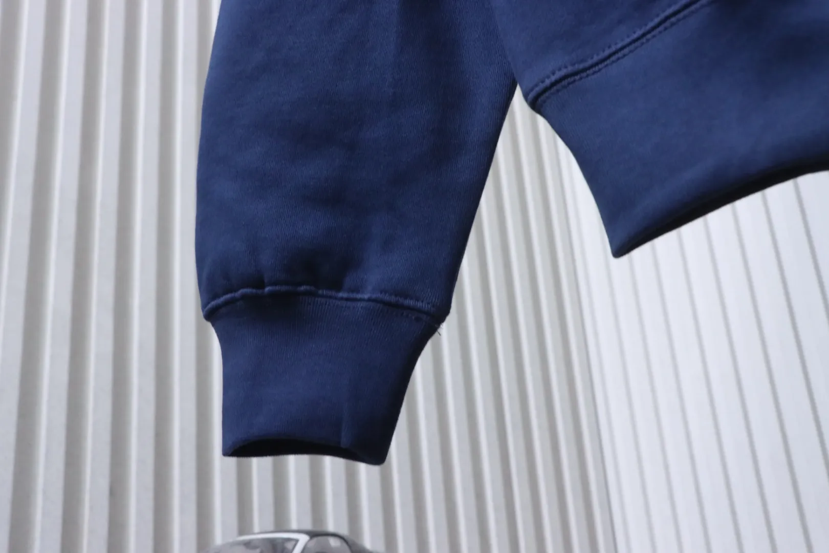 Long Sleeve Detail