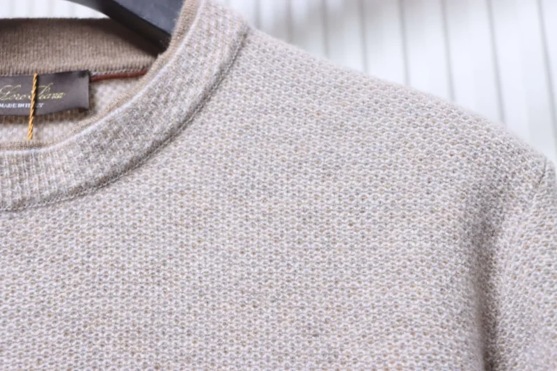Collar Detail