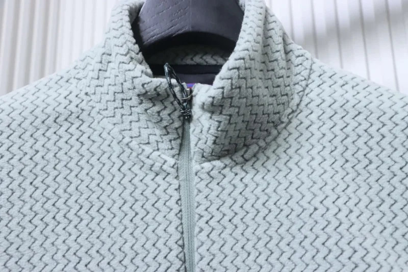 Collar Detail