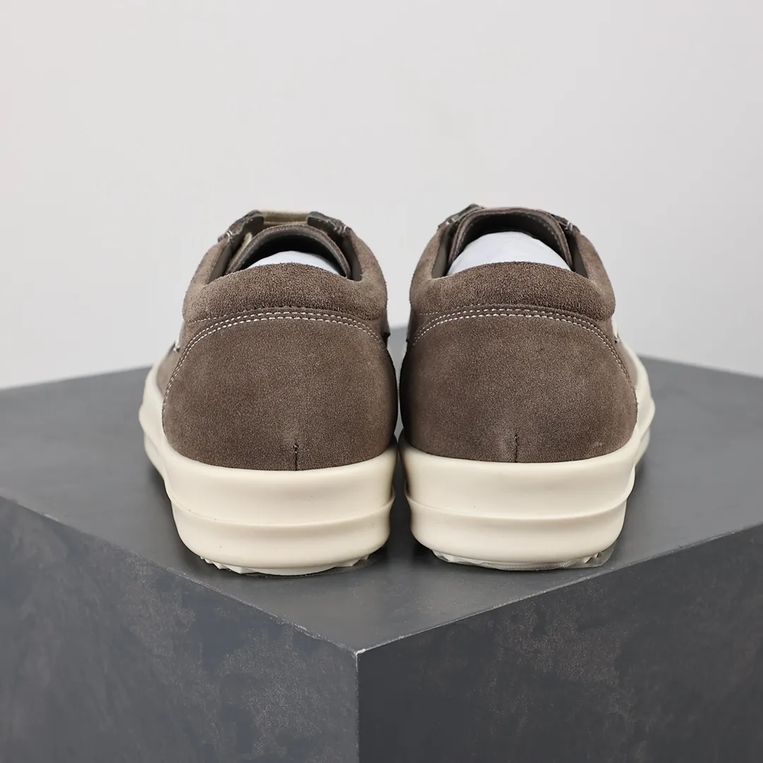 Rear Heel Detail