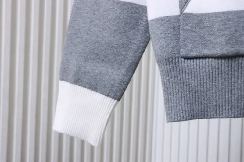 Long Sleeve Detail