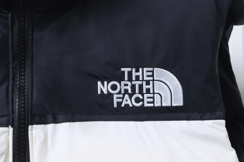 Logo Detail