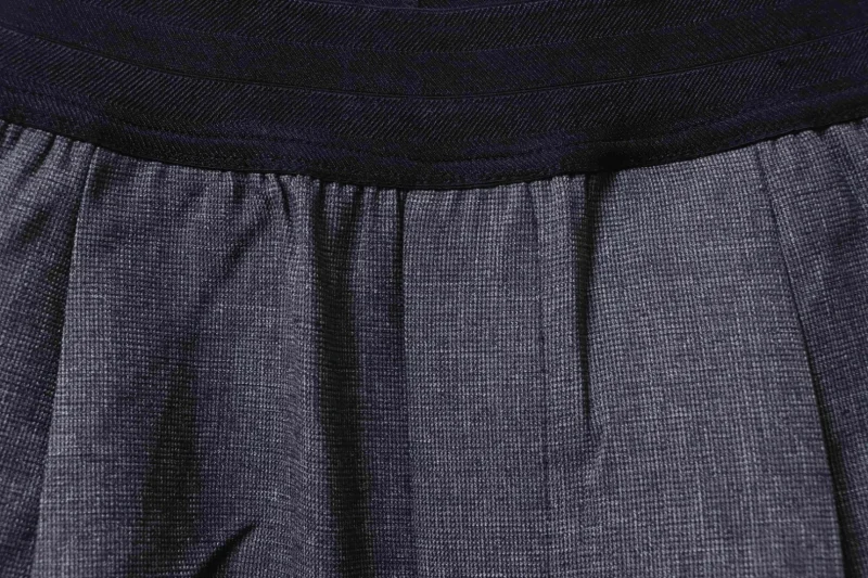 Elastic Waistband Detail