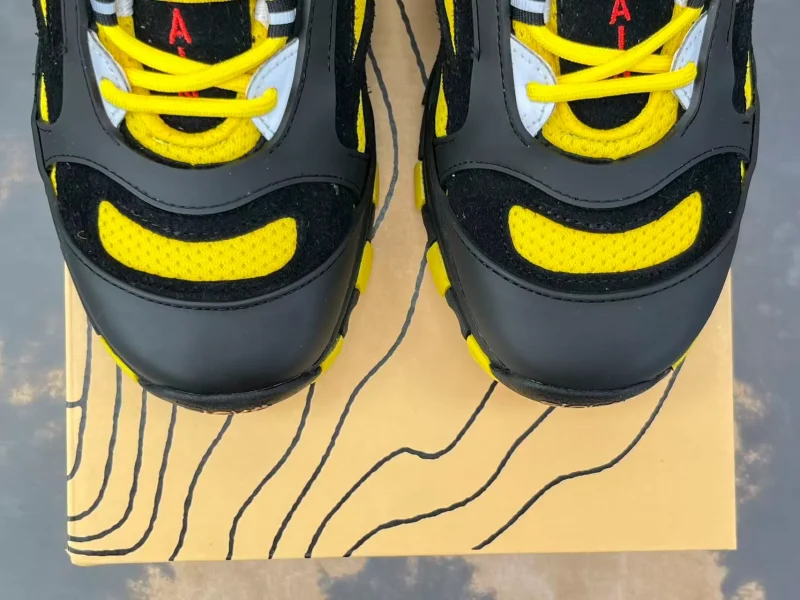Mesh Toe Box
