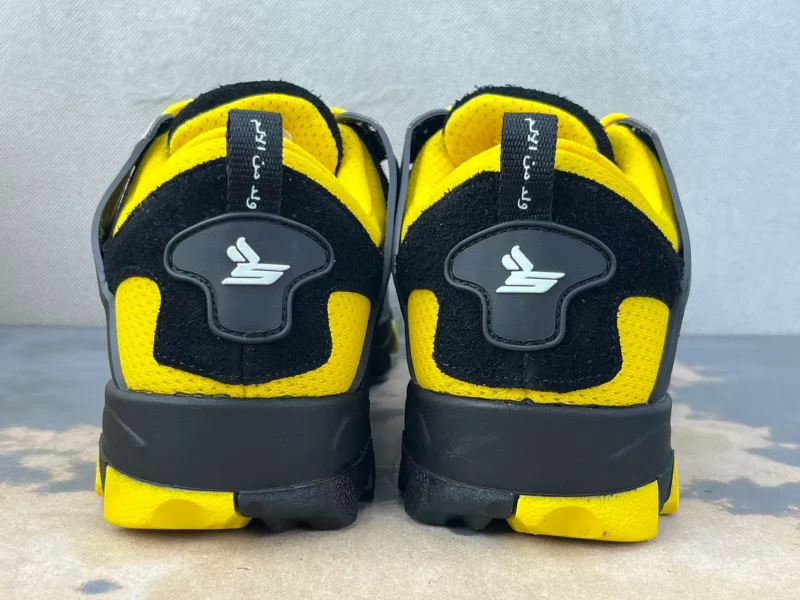 Rear Heel and Back Logo Detail