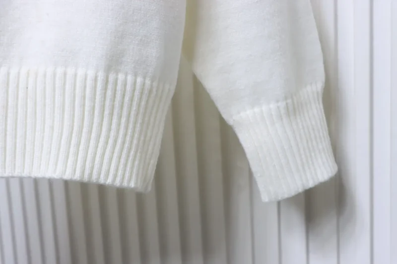 Long Sleeve Detail